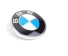 BMW E93 bagažinės emblema originali 51147146052