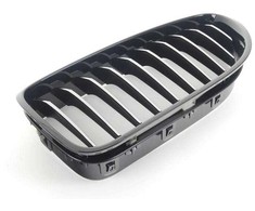 BMW F06 priekinės kairės pusės inksto grotelės juodos spalvos originalios 51712297595