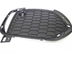 BMW F15 priekinis bamperis, uždarytos M grotelės, dešinė pusė Originalus 51118064636