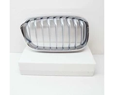 Bmw F20 F21 Lci Dešinės Pusės Grilis Originalus 51137371688