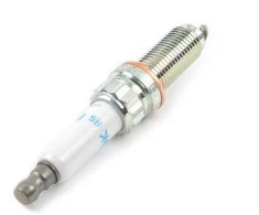 BMW F22 F30 F31 228i 328i 528i Z4 uždegimo žvakė originali 12120039664