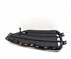 BMW F26 priekinio bamperio uždarytos grotelės kairėje originalios 51117338511