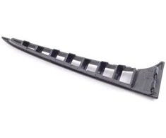 BMW F80 F82 F83 galinio bamperio grotelės Dešinės pusės originalios 51128056588