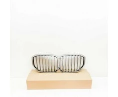 BMW G05 priekinio bamperio radiatoriaus grotelės Cerio pilka originalios 51137454888