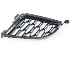 BMW G20 grotelės centrinės dešinės pusės originalios 51118075602
