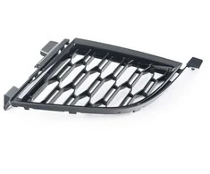 BMW G20 grotelės centrinės dešinės pusės originalios 51118075602