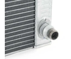 BMW G30 F90 G31 G32 G11 G12 G14 F91 G15 F92 G16 G31 Tolimo Radiatorius Originalus 17118620207