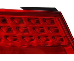 BMW Galinio Šviesos Kairės Pusės Panelio Originalus 63217251957