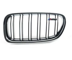 BMW M5 F10 Sedanas Priekinis Radiatorius Inksto M Grotelės Kairė 51138057223 ORIGINALI