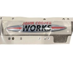 BMW MINI JCW išlenkta priekinių grotelių emblema F55/F56/F57 LCI 51115A346F8 Originali