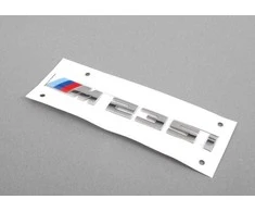 BMW ORIGINALUS F23 2 SERIJOS M235i CHROMO BAGAŽO ŽENKLAS EMBLEMA M SPORT 8055967