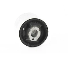 BMW pakabos skersinio elemento izoliatorius Originalus 33177852495