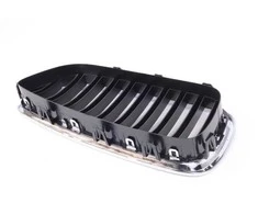 Bmw Priekinis Dešinys Grilis 5 F10 Lci 51137412324