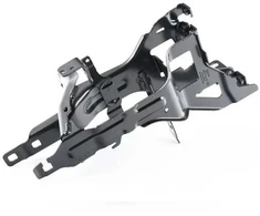 BMW priekinių žibintų montavimo tarpinė dešinėje originali 51647421710