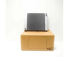 BMW Radiator Dešinės 5 F10 6 F06 F12 F13 Originalus 17112284278