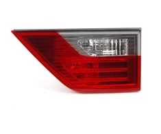 BMW X3 E83 LCI Galinis Žibintas Bagažinės Dangtyje Dešinėje Originalus 63217162214