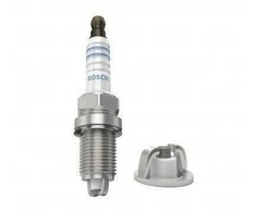 Bosch Uždegimo Žvakė AUDI A4 A6 VW Golf Passat 3B2 3B5 1J1 1J5 3BG 3B3