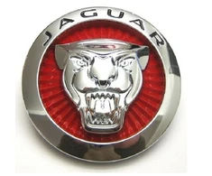 Jaguar F Pace X761 Radiatoriaus Grotelių Ženkliukas Originalus C2D52972