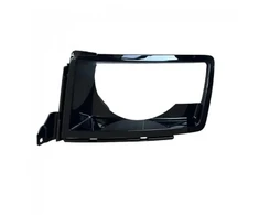 Land Rover L663 Kairės pusės žibinto apdaila Originali LR180933