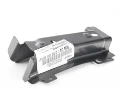 NAUJA OEM Originali Porsche Cayenne 2011- Priekinė sparno laikiklis dešinė