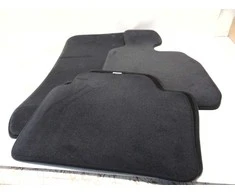 Nauji originalūs BMW 3 serijos F30 F31 M3 F80 4 vnt. velūro grindų kilimėliai RHD