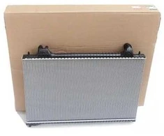 OEM Jaguar Xe X760 Aušinimo Radiatorius T2H7868 Originalus