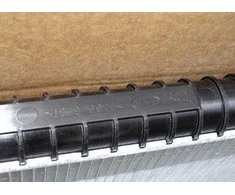 OEM Jaguar Xe X760 Aušinimo Radiatorius T2H7868 Originalus