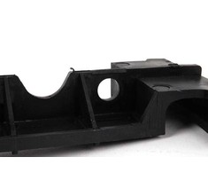 Originalus BMW E36 vairuotojo kairės pusės galinio bamperio laikiklis NEW OEM garantija