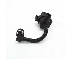Originalus BMW E60N E61N E81 kuro bako kvėpavimo vožtuvas su vamzdžiu OEM 13907550387