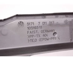 Originalus BMW E65 E66 E67 priekinis viršutinis radiatoriaus oro ventiliacijos kanalas OEM 51717011217