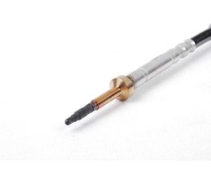 Originalus BMW E70 E70N E71 E81 E82 išmetimo temperatūros jutiklis OEM 13627805606