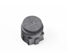Originalus BMW E70 E70N E71 F01 F02 F07 F10 F10N F11 F11N užraktas OEM 17127799184