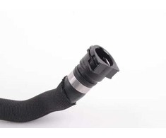 Originalus BMW E82 E84 E88 E90N E91N E92N vandens siurblio žarna OEM 11537584550