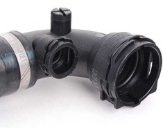 Originalus BMW E85 Roadster radiatoriaus aušinimo sistemos vandens žarna OEM 17127514404