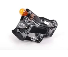 Originalus BMW E92 328i 335i M3 galinio žibinto lemputės laikiklis vairuotojo pusėje 63217174407
