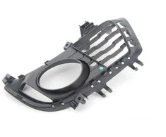 Originalus BMW F34 priekinio bamperio rūko žibinto groteles dešinė OEM 51118057324