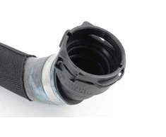 Originalus BMW F80 F80N F82 F83 apatinis radiatoriaus termostato žarna OEM 11537848502
