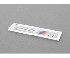 Originalus BMW X5M F85 radiatoriaus inksto grotelių M emblema kairėje OEM 51138063149