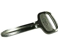 Toyota 4Runner Avalon Camry Celica Corolla Originalus 9099900186