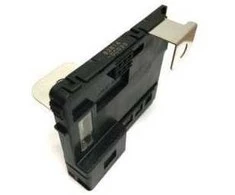 Toyota Fuse Blokas 2004 2007 Sequoia 2004 2006 Tundra Originalus 826180C030