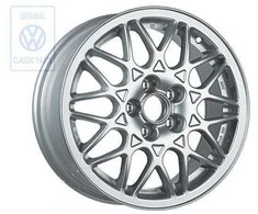 Vag Aliuminio Ratai Chromo Spalva Corrado Golf Mk3 Vento Originalus 1H0601025AA091
