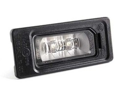 VAG AUDI A1 A1 A3 A4 A4 A5 A6 A7 Q3 Q5 TT 2010- LED valstybinio numerio ženklo žibintas kairė=dešinė originalus 4G0943021A