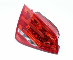 VAG "Audi A3 Cabrio" kairės pusės vidinis galinis žibintas originalus 8P7945093