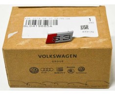 VAG AUDI A3 S3 Sportback Lim. quattro. 8P1 8PA GT TSI ženkliukas originalus 8L0419685A