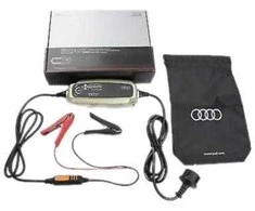 VAG Audi A4 A5 A5 A6 A7 Akumuliatoriaus įkroviklis 5.0 220-240V Akumuliatoriaus diagnostika Originalus 420093050C