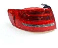 VAG AUDI A4 allroad quattro Universalas Galinis kairės pusės žibintas Originalus 8K9945095