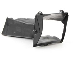 VAG Audi A4 B7 OS dešinysis tarpinio aušintuvo oro kreipiamasis kanalas 8E0117336N originalus