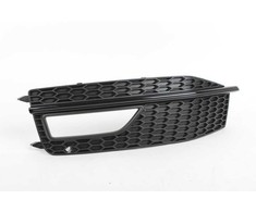 VAG Audi A4 B8 kairės pusės rūko grotelės 8K0807681LZDE 8K0807681LZDE originalios