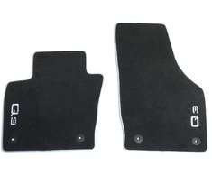 VAG AUDI Q3 12-18 Priekiniai juodos spalvos tekstiliniai grindų kilimėliai LHD originalūs 8U1061275