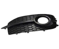 VAG AUDI Q3 oro kreipiančiosios grotelės dešinėje originalios 8U080768682DSP9